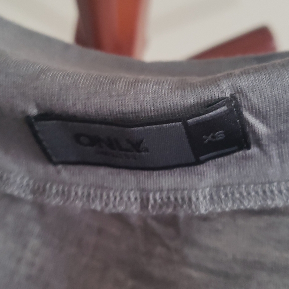 Only top - Picture 4 of 6